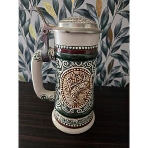 Avon stein